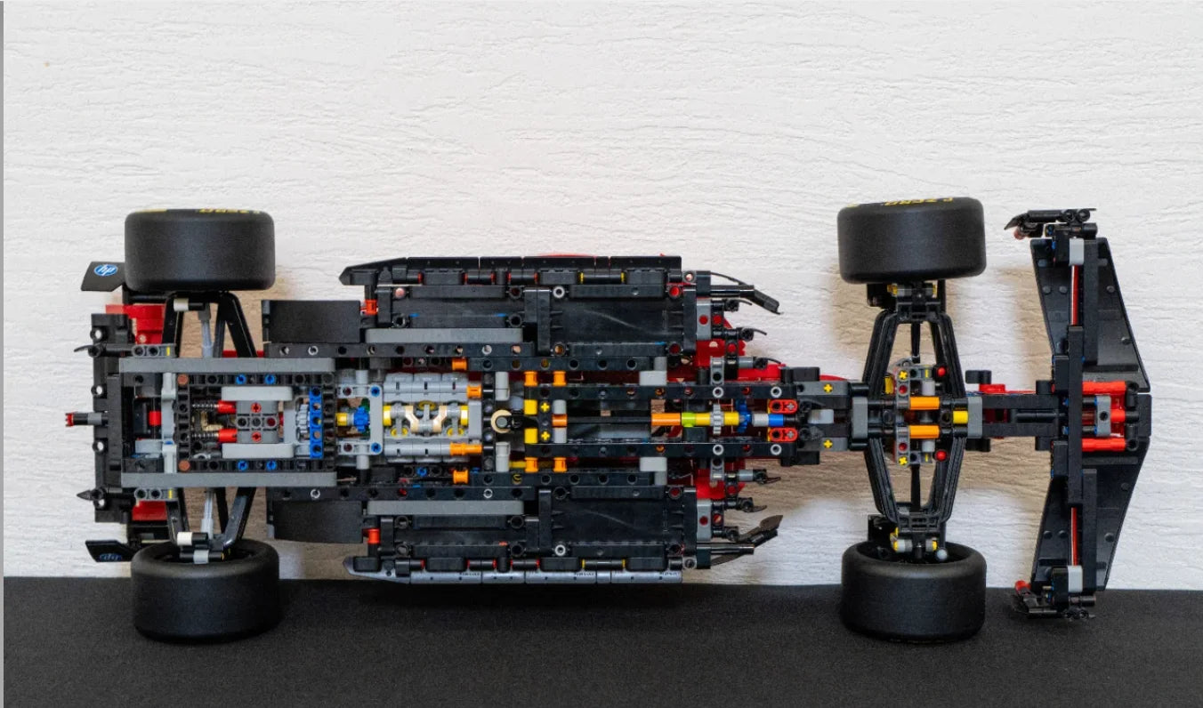 2025 Nuevo coche de carreras deportivo rojo de Fórmula SF-24